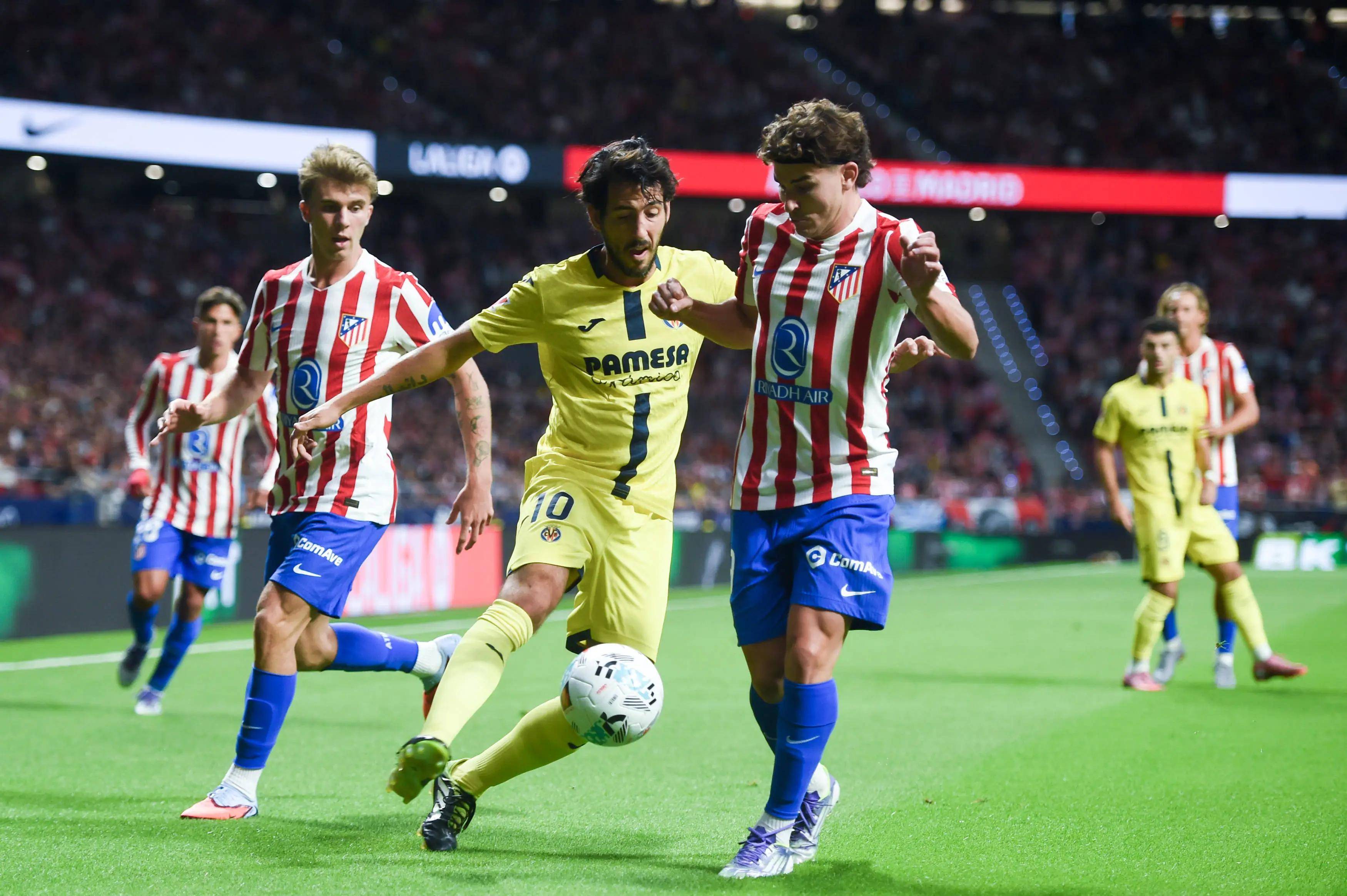 开云-包含巴萨门将表现神勇，帮助球队实现不败纪录的词条