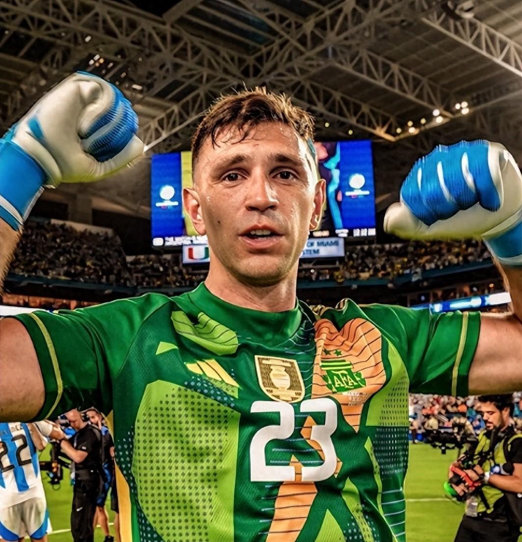 包含巴萨门将表现神勇，帮助球队实现不败纪录的词条